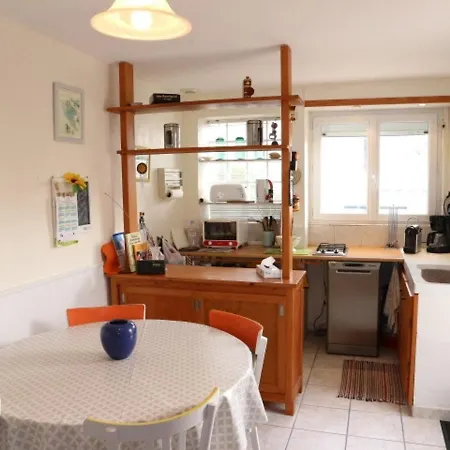 Maison Fouras, 3 Pieces, 3 Personnes - Fr-1-709-17